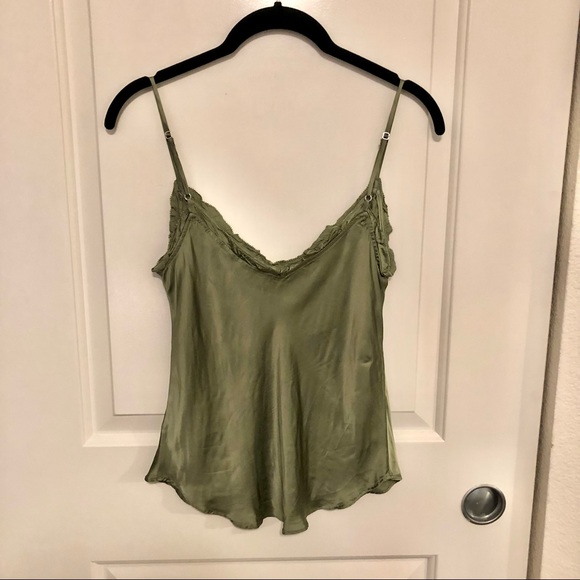 Wilfred Ruffle Tank - Picture 2 of 3